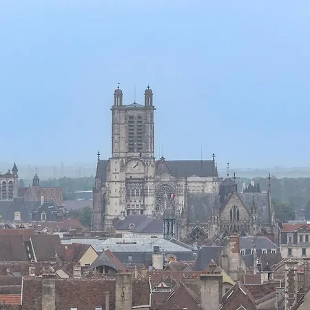 Evasion Urbaine - Vue Panoramique - Proche Gare דירה טרואה